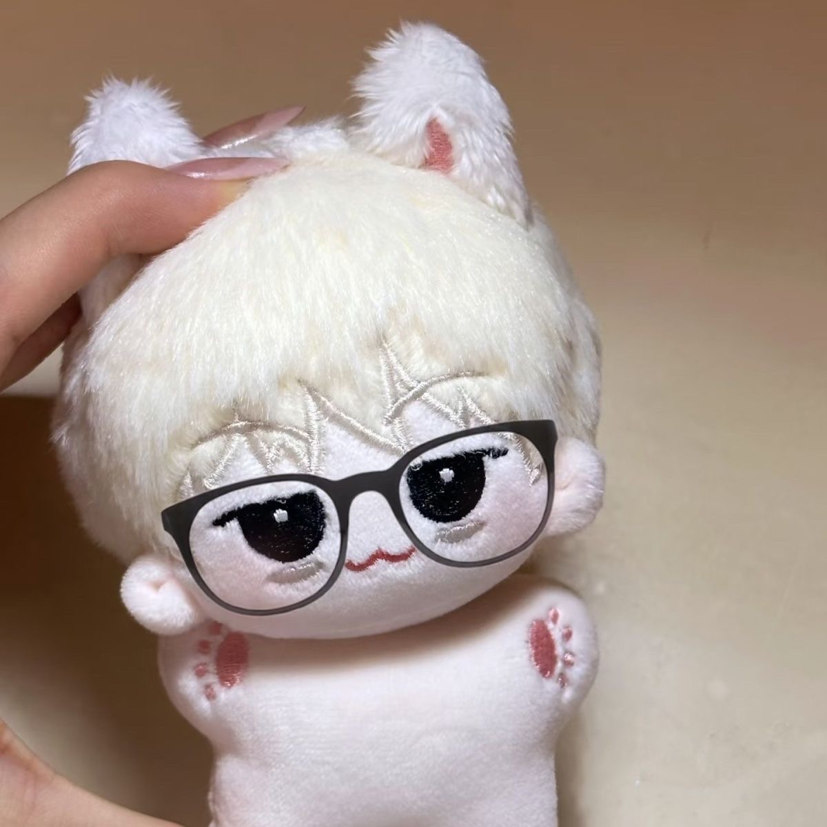 첫 출시: TOMORROWXTOGETHER 최수빈 캐릭 - Anime Merchandise China 리뷰 및 가격